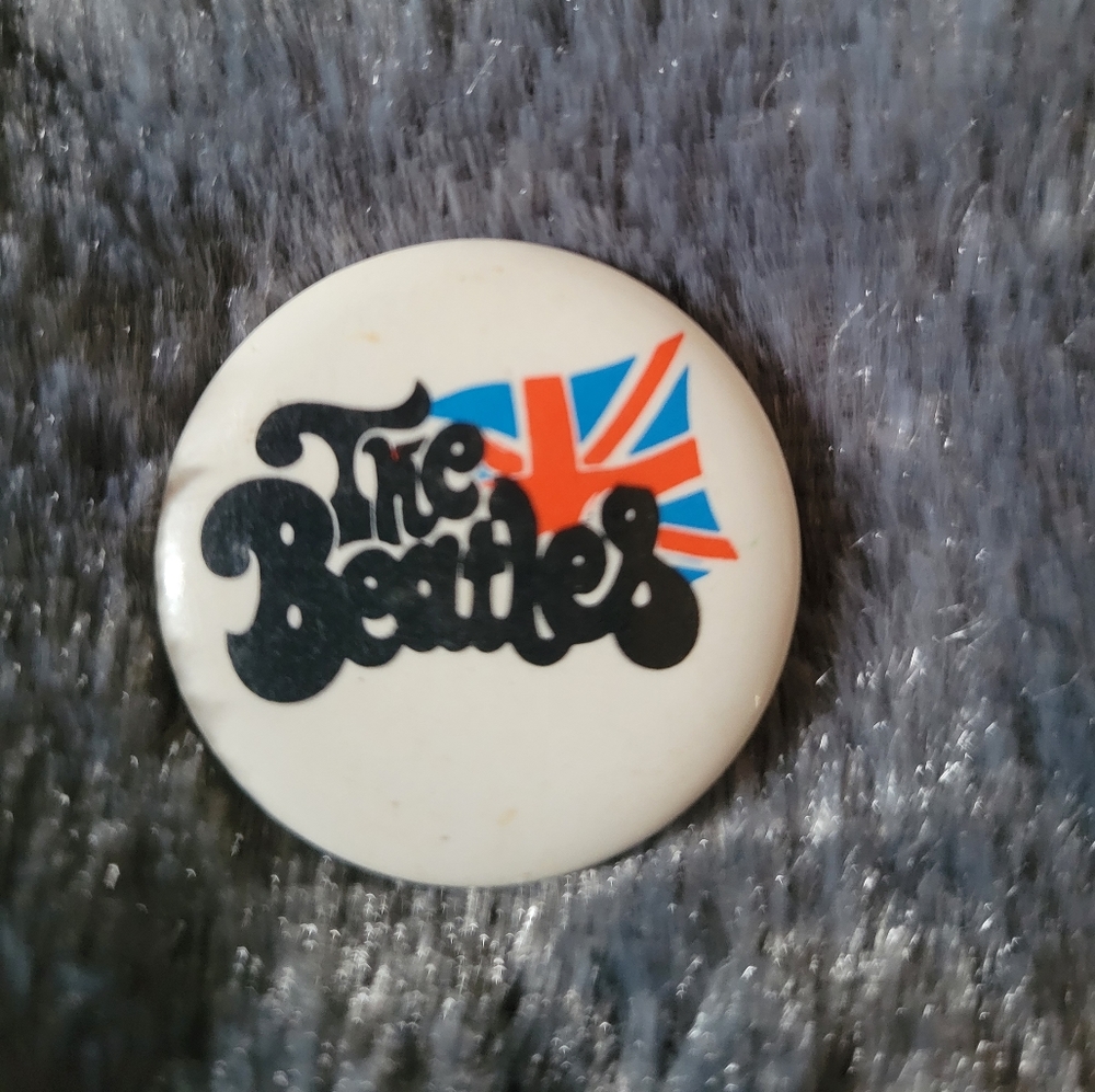 Rare Original The Beatles British English Flag Pinback Button!